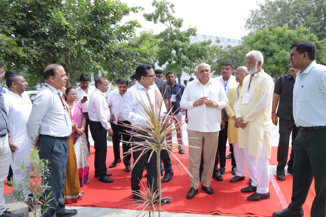 ઐતિહાસિક અને પુરાતત્વીય ધરોહર સમાન વડનગર વિકાસ પ્રોજેક્ટ્સની કાર્યપ્રગતિનું નિરીક્ષણ સ્થળ મુલાકાત કરતા મુખ્યમંત્રી