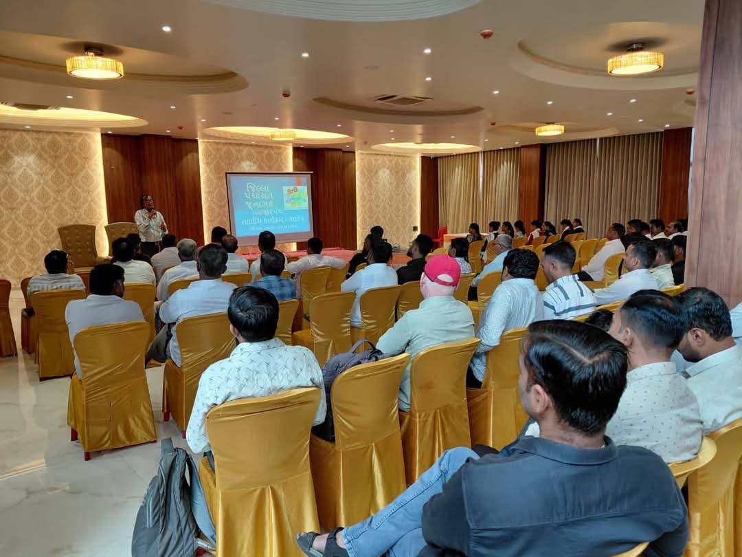 જૂનાગઢ જિલ્લા પંચાયત દ્વારા જિલ્લાના સરપંચઓ, તલાટી-કમ-મંત્રીઓ અને પંચાયતના અન્ય કર્મચારીઓ માટે તાલીમ યોજાઇ